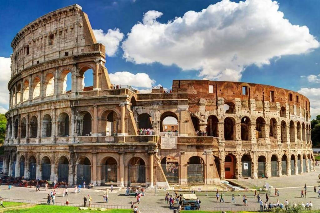 Appartamento La Papessa Del Colosseo Roma Esterno foto